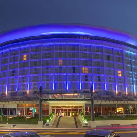 Howard Johnson Plaza Resort & Casino Mayorazgo Paraná Exterior foto The 10000-seat, 1967-built Houston Civic Center was the home of the Houston Rockets from 1975 to 1990.